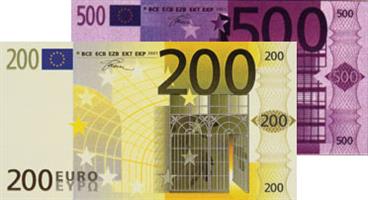 Photo of 200 and 500 euro banknotes